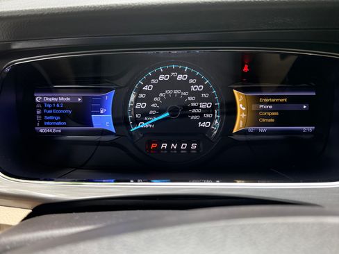 Used 2013 Ford Taurus SEL FWD image 16