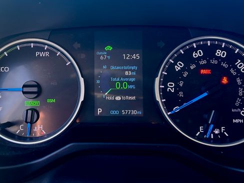 Used 2019 Toyota RAV4 XLE image 4