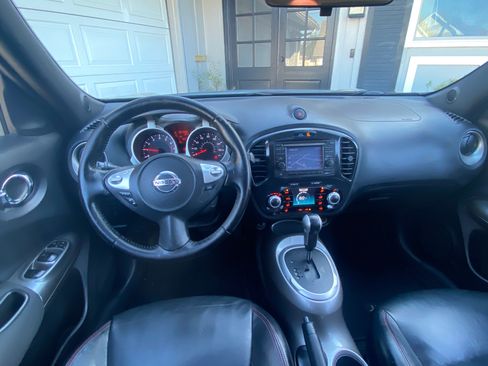 Used 2011 Nissan Juke SL image 9