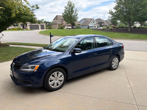 Used 2014 Volkswagen Jetta SE FWD image 4