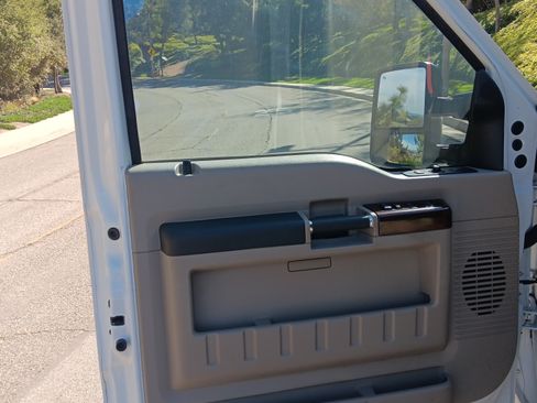 Used 2008 Ford F250 Lariat image 21