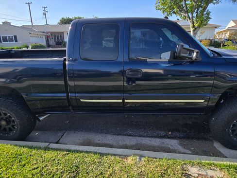 Used 2005 Chevrolet Silverado 1500 LS image 1
