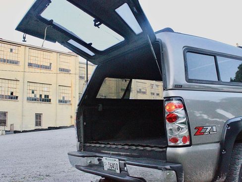 Used 2001 Chevrolet Silverado 1500 LS w/ Off-Road Chassis Pkg image 17