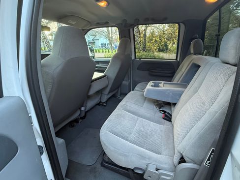 Used 2004 Ford F250 XLT image 6