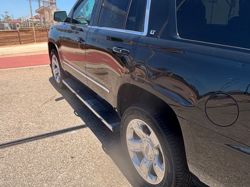 Used 2018 Chevrolet Tahoe LT w/ LT Signature Package RWD image 5