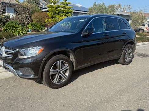 Used 2018 Mercedes-Benz GLC 300 image 2