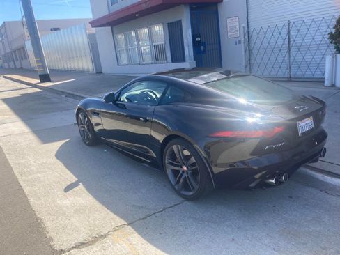 Used 2017 Jaguar F-TYPE R image 4