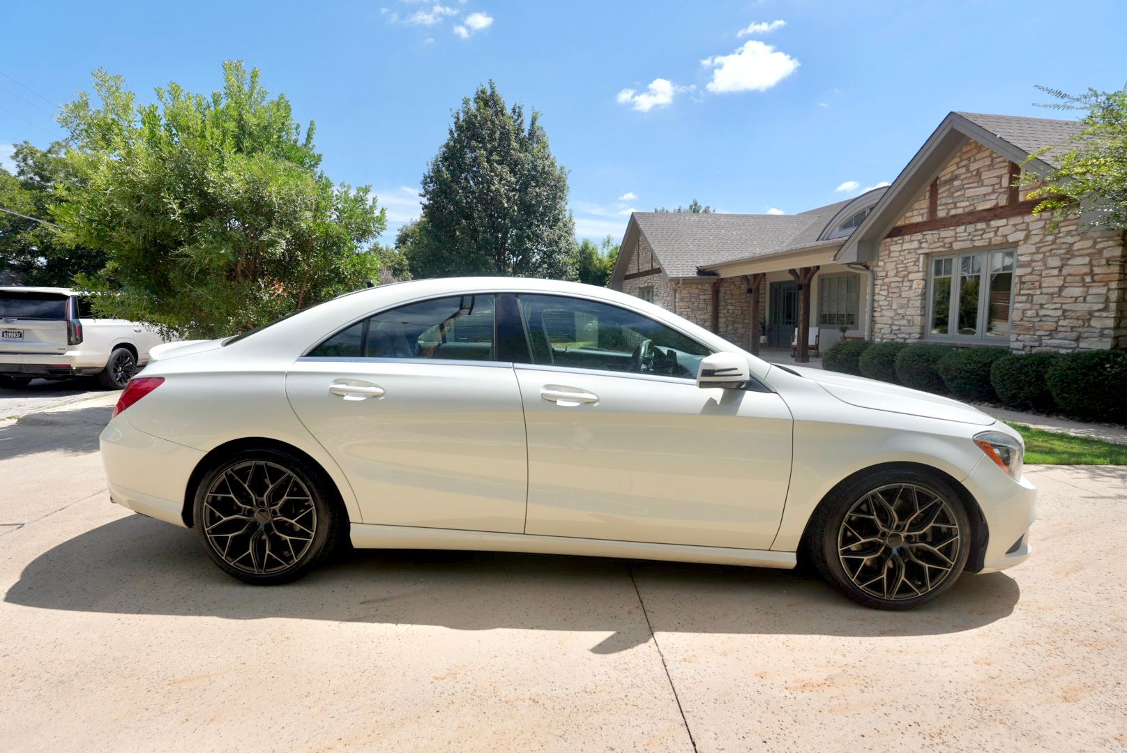 Used 2016 Mercedes-Benz CLA 250 image 8