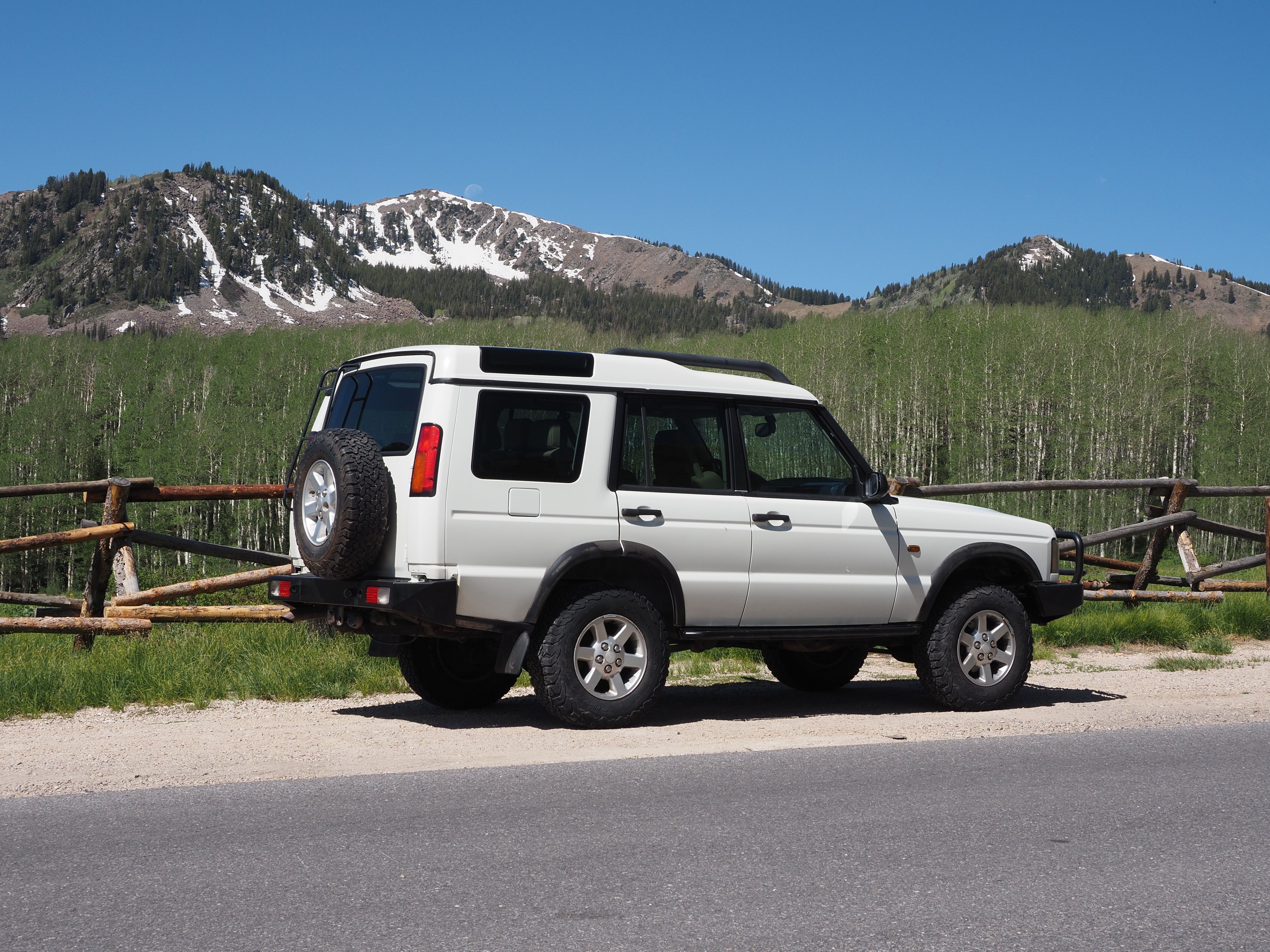 Used 2004 Land Rover Discovery S AWD/4WD image 8