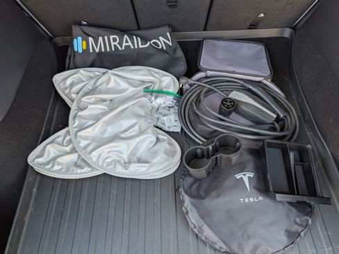 Used 2021 Tesla Model Y Performance image 28