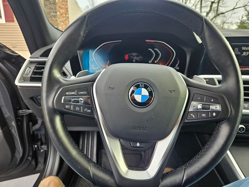 Used 2022 BMW 330i xDrive Sedan w/ Premium Package 2 image 10
