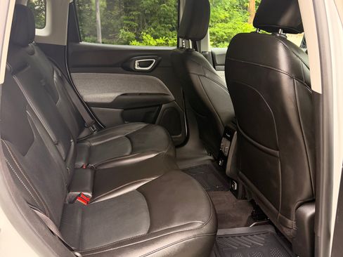 Used 2022 Jeep Compass Latitude AWD/4WD image 20