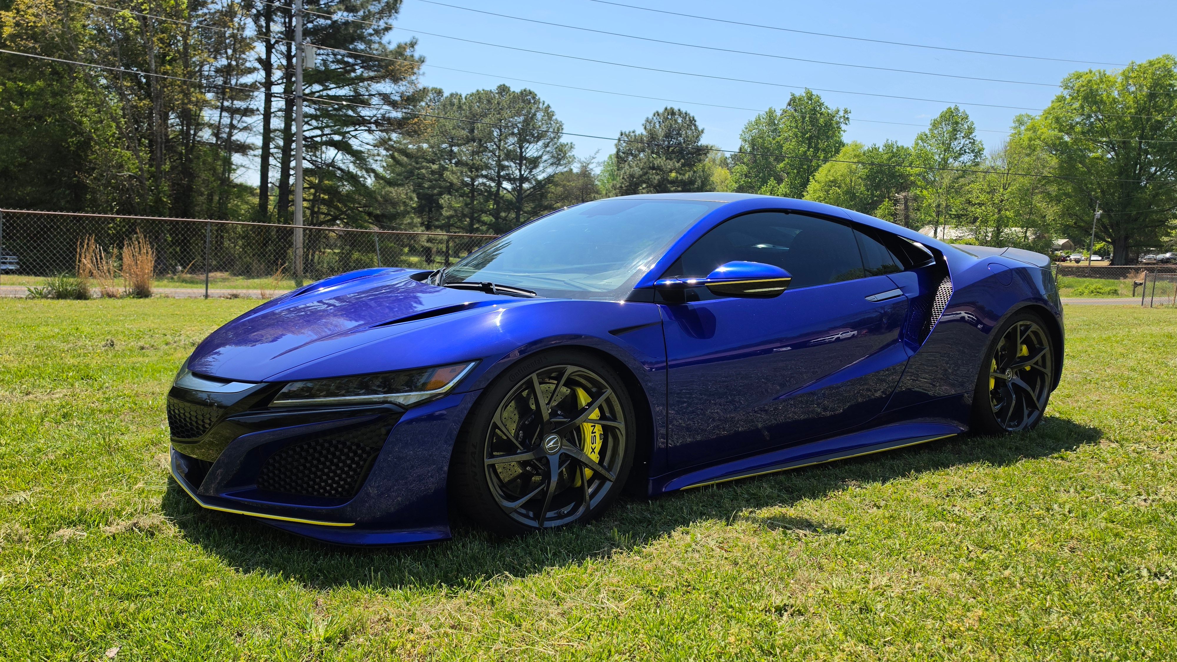 Used 2017 Acura NSX AWD/4WD image 1