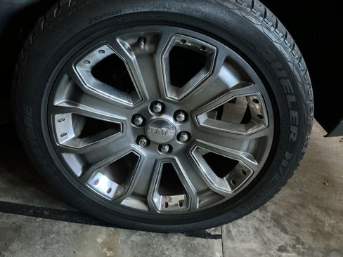 Used 2015 GMC Yukon Denali w/ Touring Package image 5