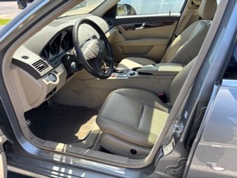 Used 2011 Mercedes-Benz C 300 Sedan image 15