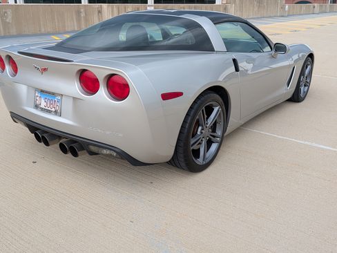 Used 2008 Chevrolet Corvette Coupe w/ Preferred Equipment Group image 6