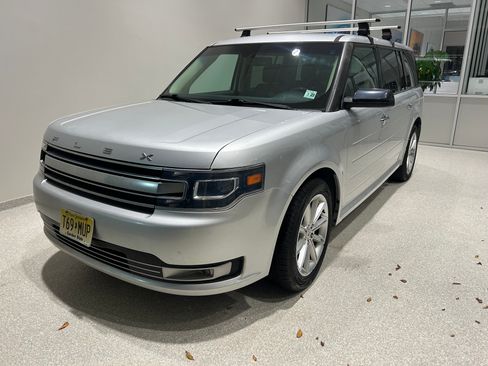 Used 2018 Ford Flex Limited image 1