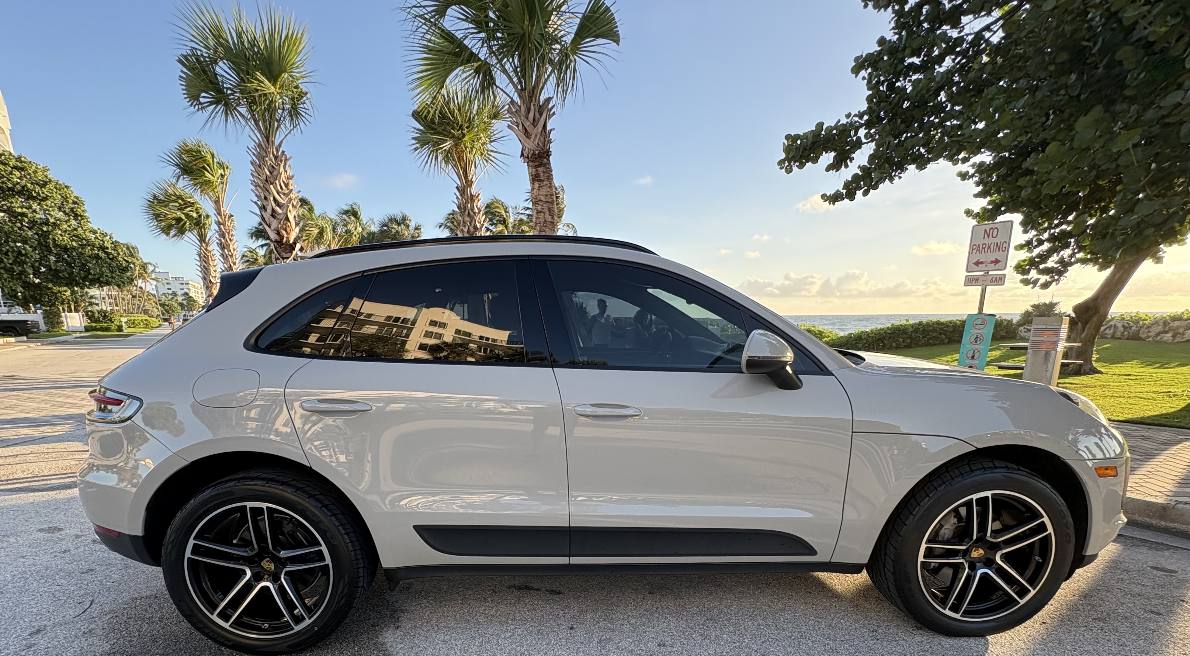 Used 2019 Porsche Macan AWD/4WD image 4