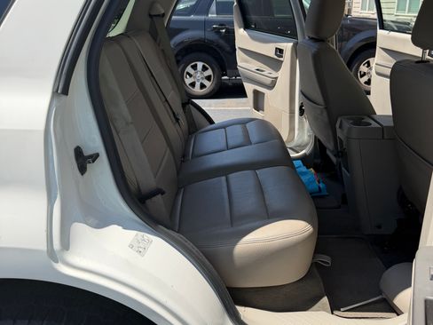 Used 2011 Ford Escape XLT w/ 202A Rapid Spec Order Code FWD image 7