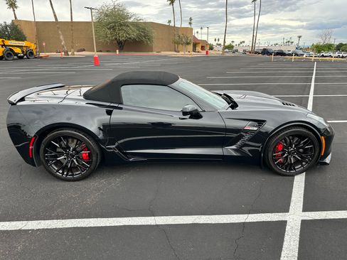 Used 2016 Chevrolet Corvette Z06 w/ 3LZ Preferred Equipment Group image 12