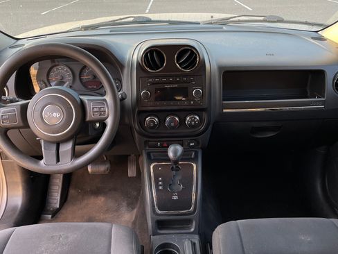 Used 2015 Jeep Patriot Sport w/ Power Value Group image 9
