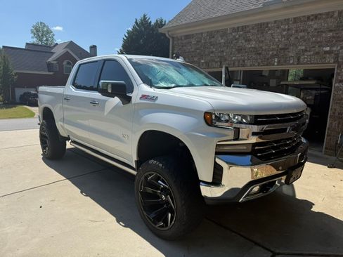 Used 2021 Chevrolet Silverado 1500 LTZ w/ LTZ Premium Package AWD/4WD image 4