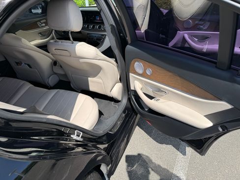Used 2018 Mercedes-Benz E 300 image 9
