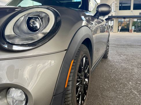 Used 2017 MINI Cooper S FWD image 9