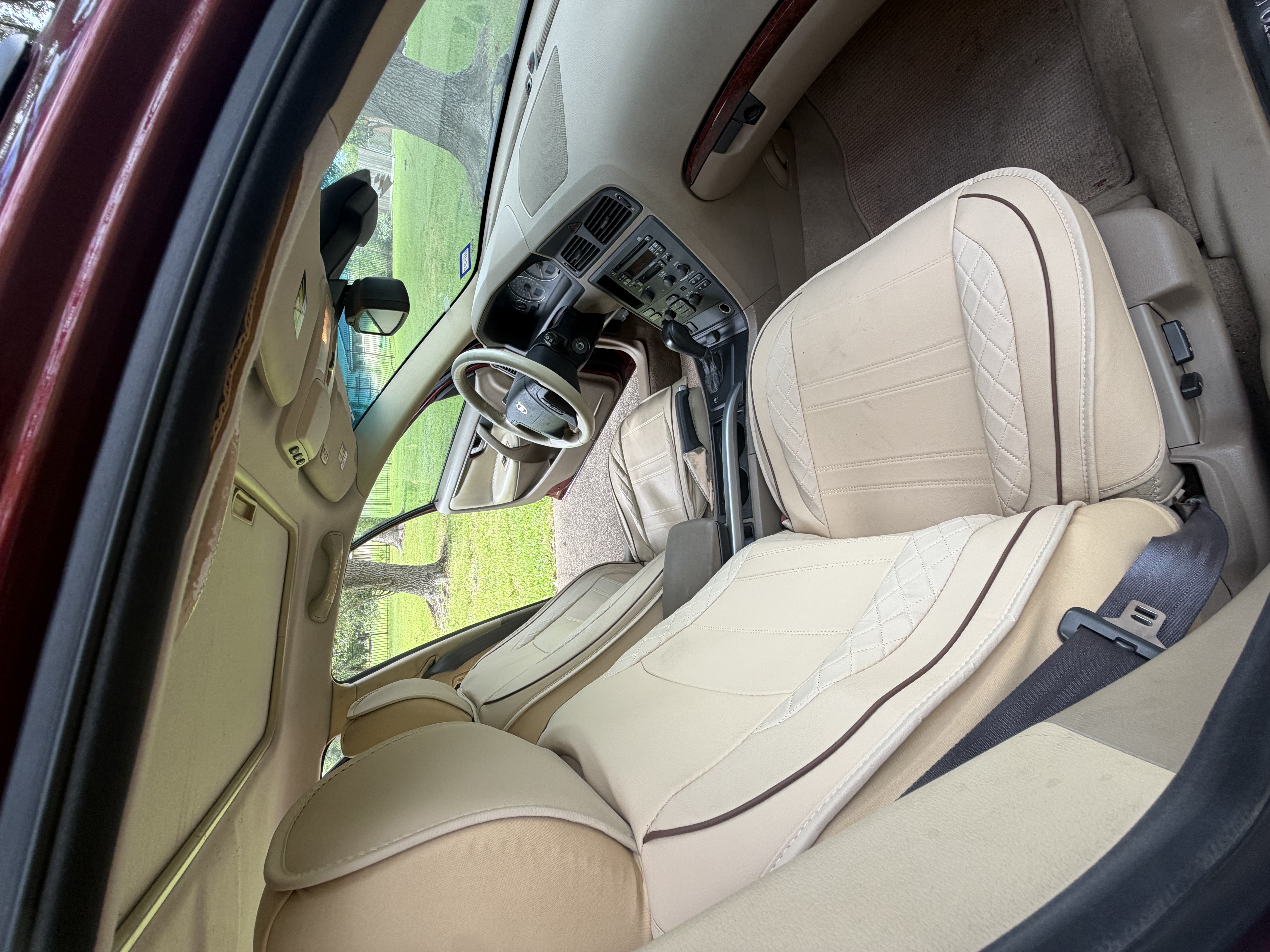 Used 2004 Volvo XC70 AWD/4WD image 10