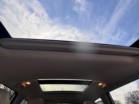 Used 2017 Nissan Pathfinder Platinum w/ Cargo Package image 13