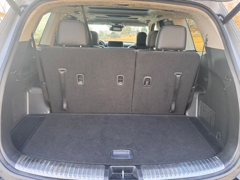 Used 2022 Kia Telluride SX w/ SX Prestige Package image 17
