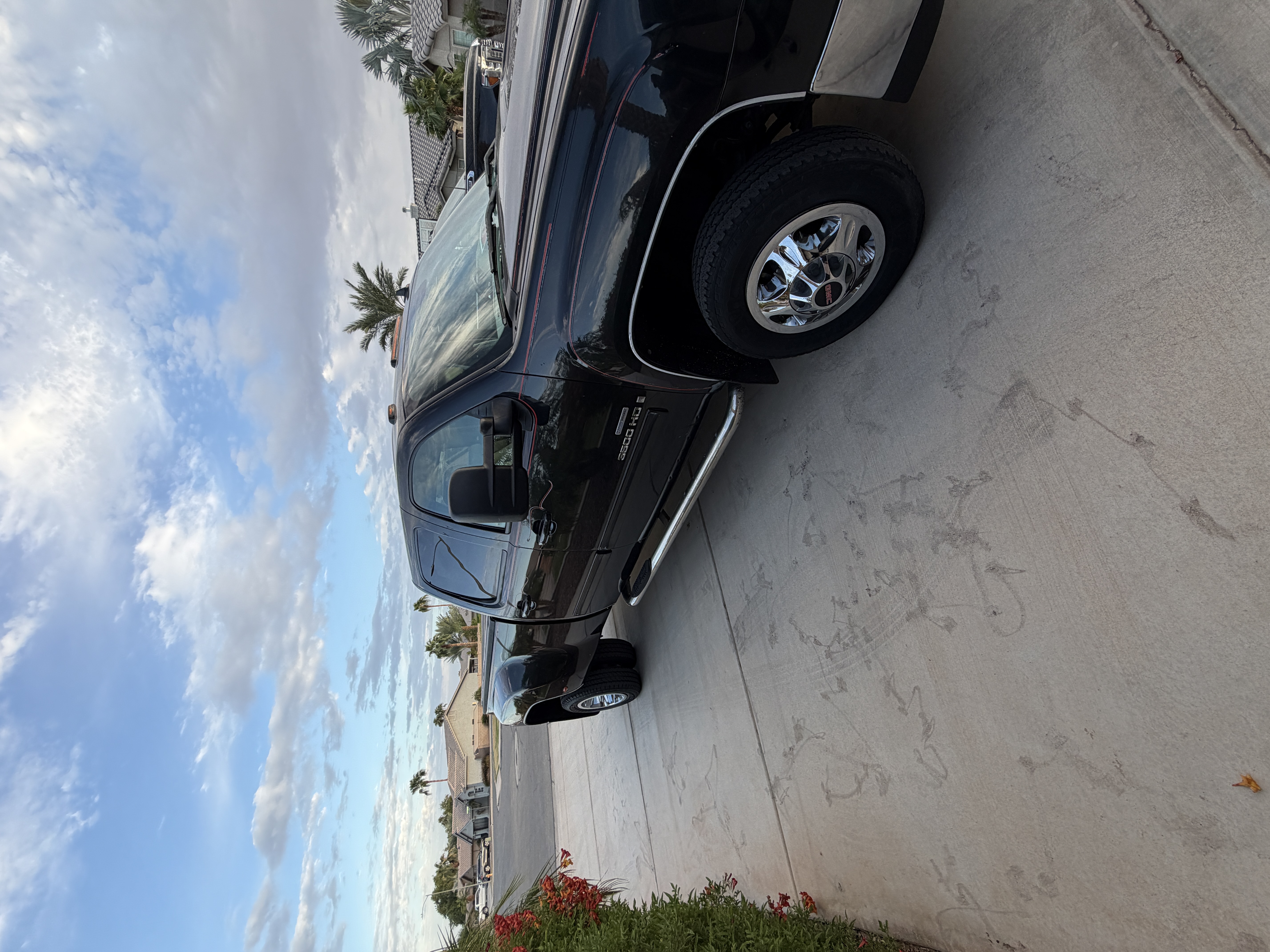 Used 2009 GMC Sierra 3500 SLT w/ SLT Convenience Package AWD/4WD image 6