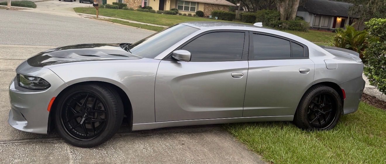 Used 2016 Dodge Charger R/T RWD image 14