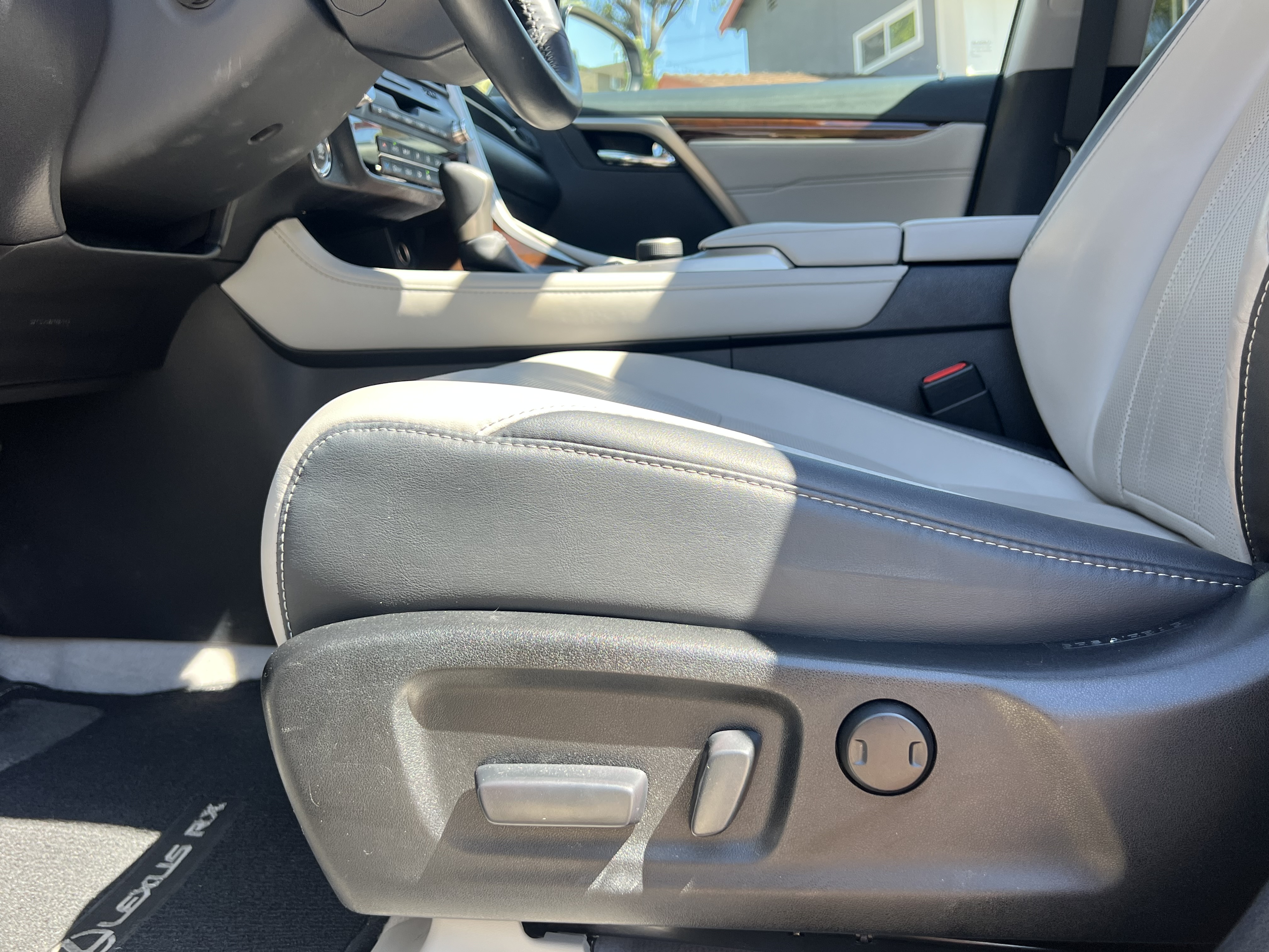 Used 2017 Lexus RX 350 FWD w/ Premium Package image 21