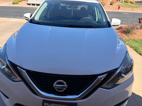 Used 2019 Nissan Sentra SV w/ Special Edition Package image 4
