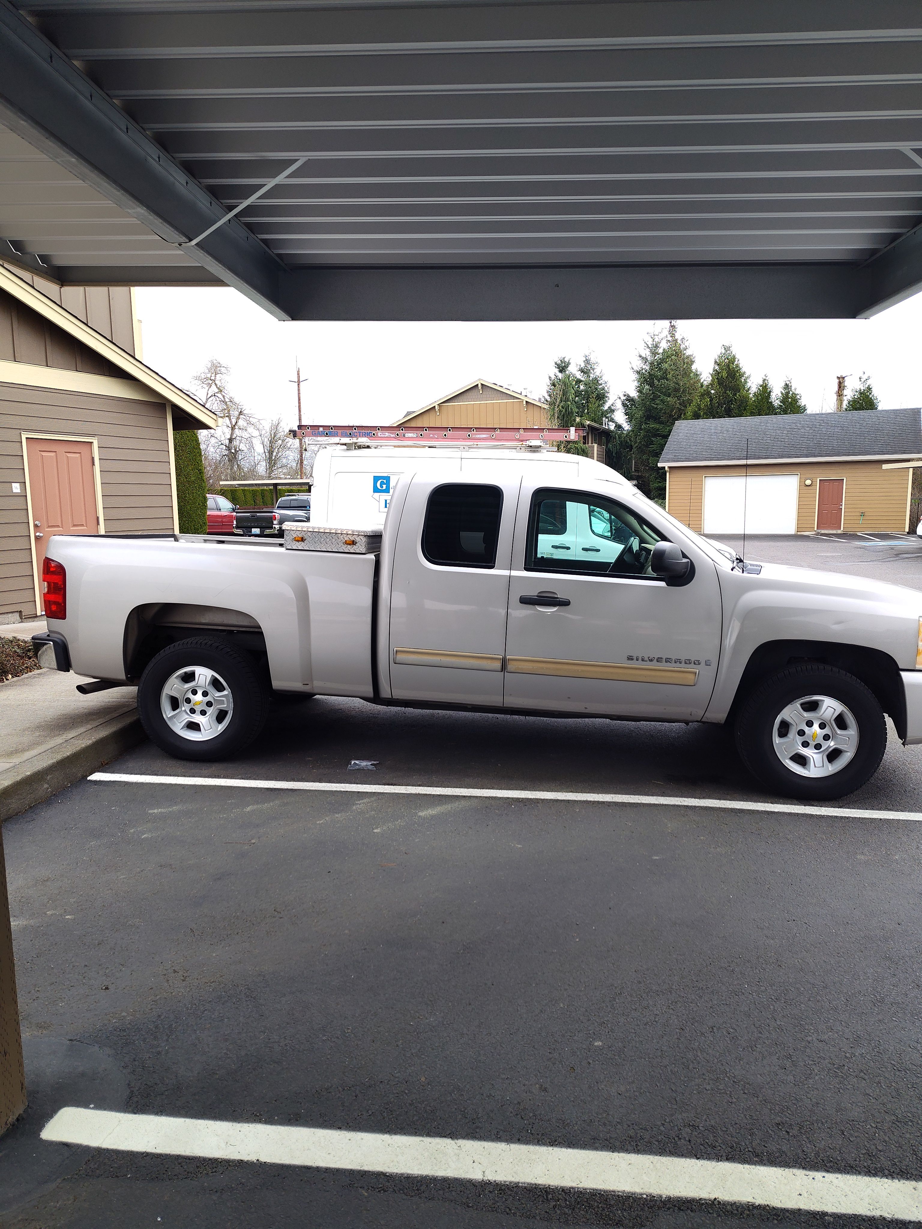Used 2009 Chevrolet Silverado 1500 LT w/ Power Pack Plus RWD image 1