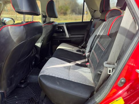 Used 2022 Toyota 4Runner SR5 image 12