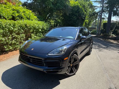 Used 2019 Porsche Cayenne S AWD/4WD image 6