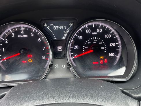 Used 2018 Nissan Versa SV image 32