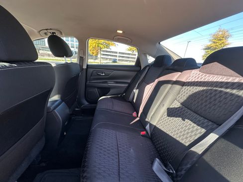 Used 2018 Nissan Altima 2.5 S w/ S Convenience Package image 14