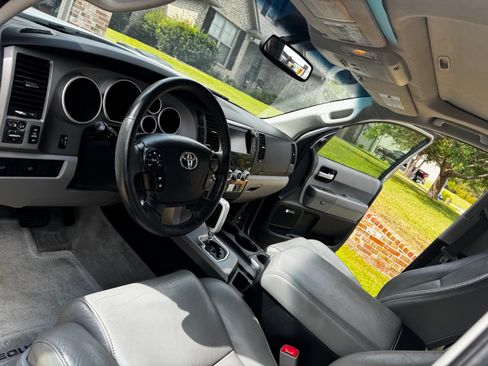 Used 2011 Toyota Sequoia Limited RWD image 9