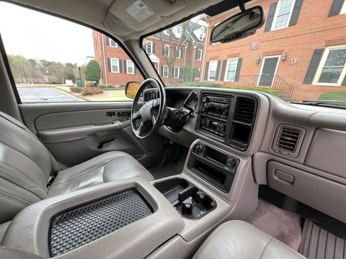 Used 2004 Chevrolet Silverado 1500 4x4 Crew Cab w/ Z71 Convenience Package 2 image 9