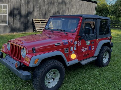 Used 1997 Jeep Wrangler SE AWD/4WD image 6