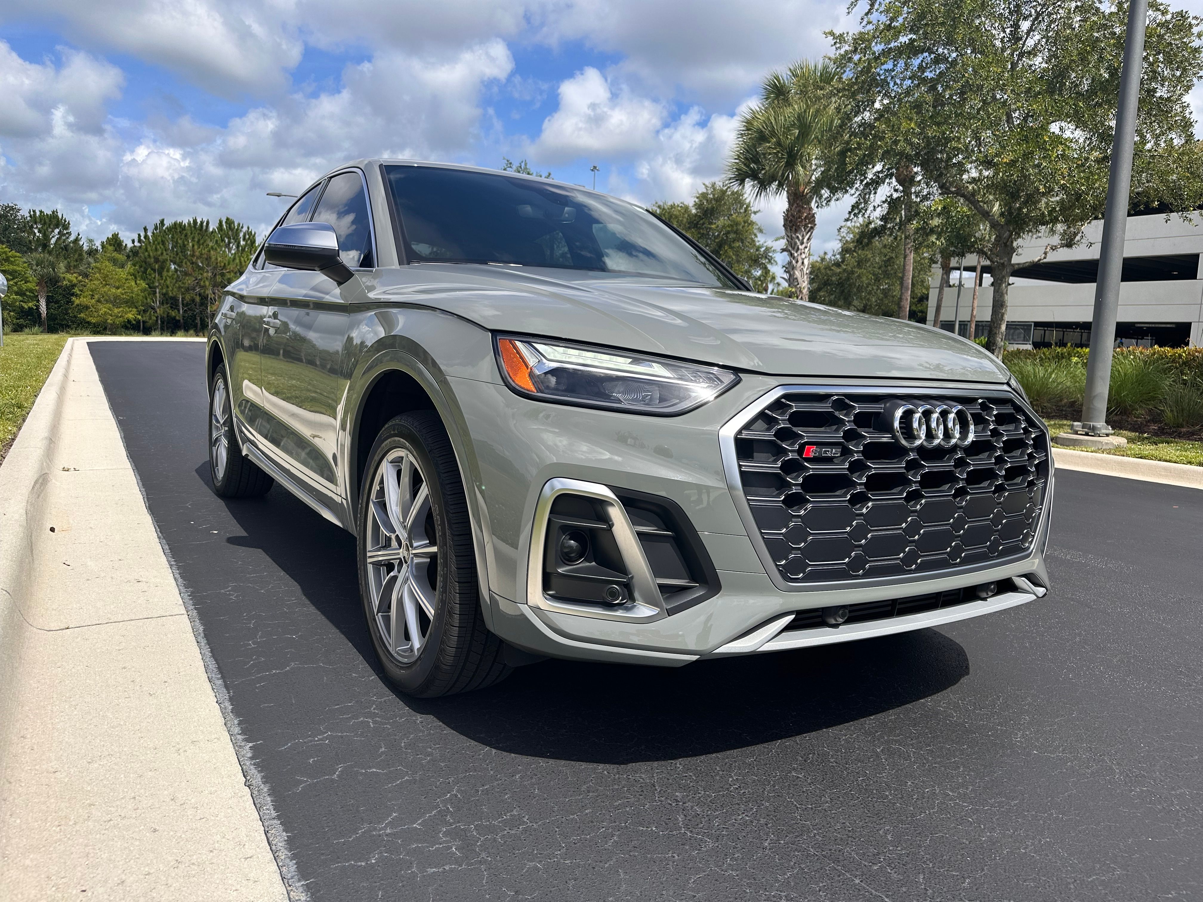 Used 2022 Audi SQ5 Premium w/ Convenience Package AWD/4WD image 8