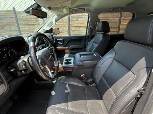 Used 2018 GMC Sierra 1500 SLT w/ Enhanced Driver Alert Package image 12