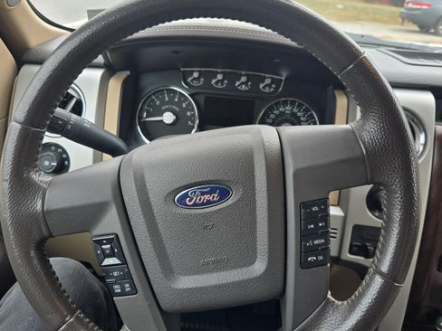 Used 2012 Ford F150 Lariat w/ Lariat Chrome Pkg image 11