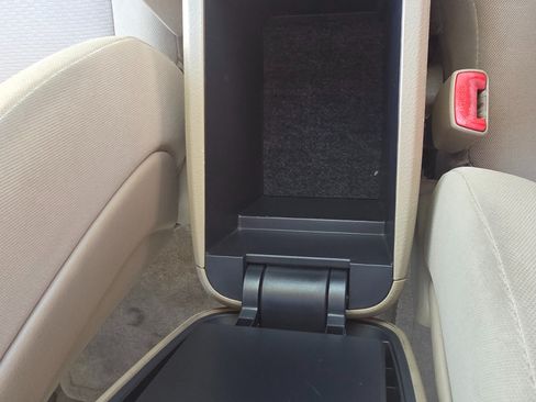 Used 2012 Toyota RAV4 Sport Utility 4D w/ Upgrade Value Pkg image 19