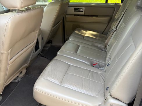 Used 2010 Ford Expedition EL Limited AWD/4WD image 9