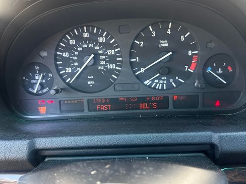 Used 2003 BMW X5 3.0i image 4