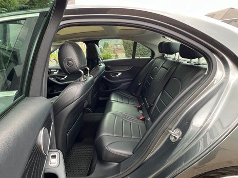 Used 2017 Mercedes-Benz C 300 Sedan image 17